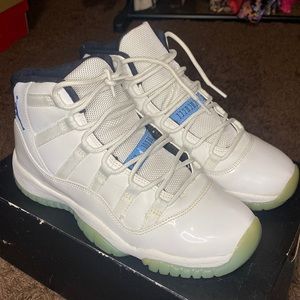 Air Jordan 11 Retro ‘Legend Blue’ 2014 378037-117; sz 5Y (big kids); Women’s 7
